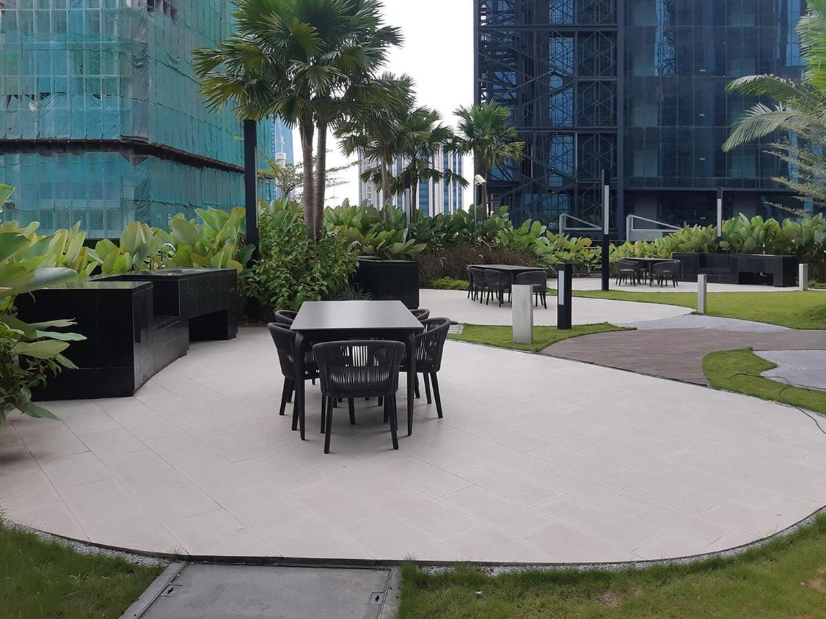 קואלה לומפור Astra @ Eaton Residences Kl מראה חיצוני תמונה