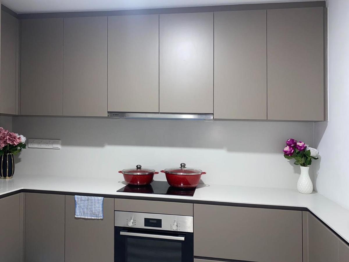 קואלה לומפור Astra @ Eaton Residences Kl מראה חיצוני תמונה