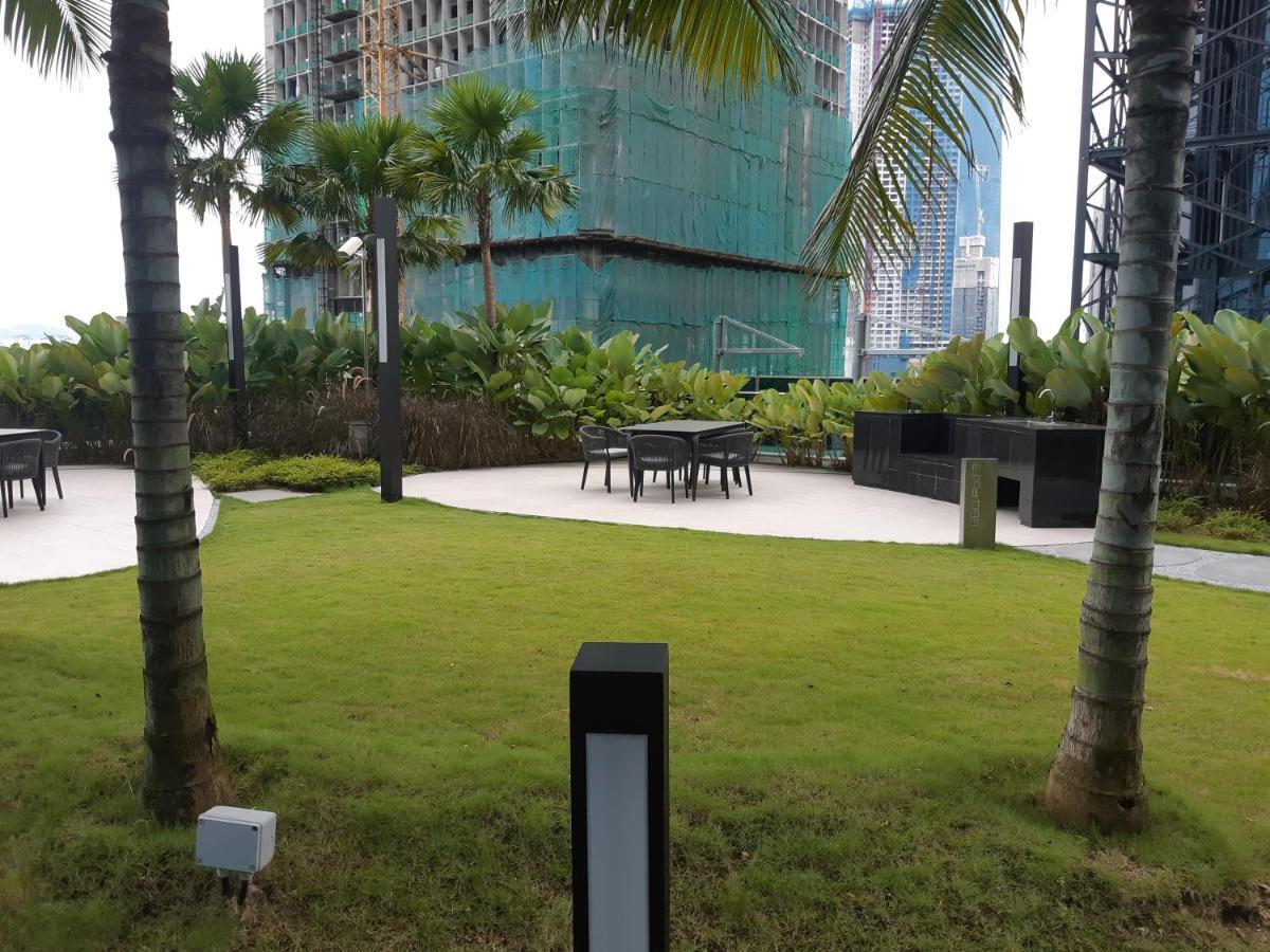 קואלה לומפור Astra @ Eaton Residences Kl מראה חיצוני תמונה