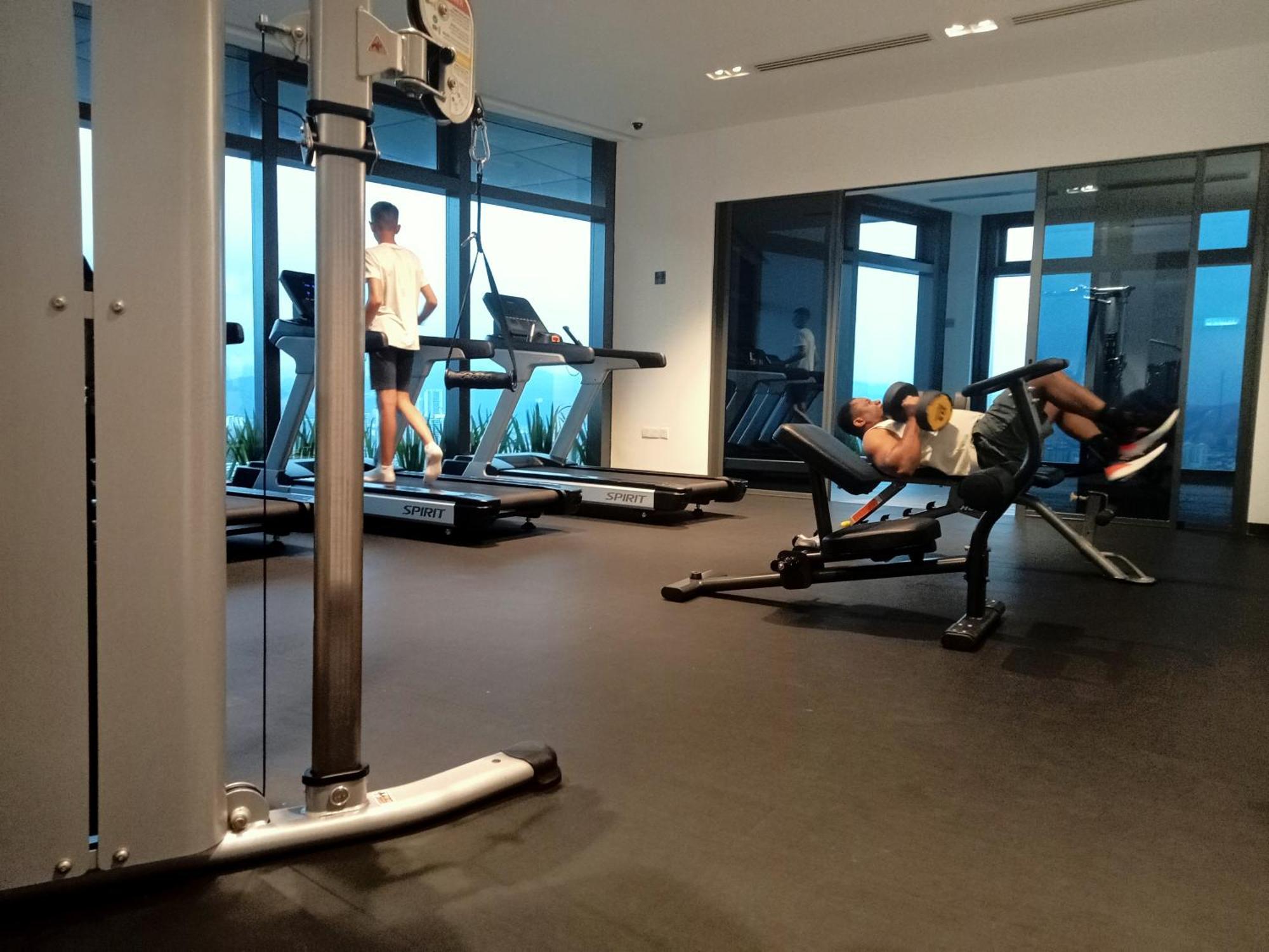 קואלה לומפור Astra @ Eaton Residences Kl מראה חיצוני תמונה
